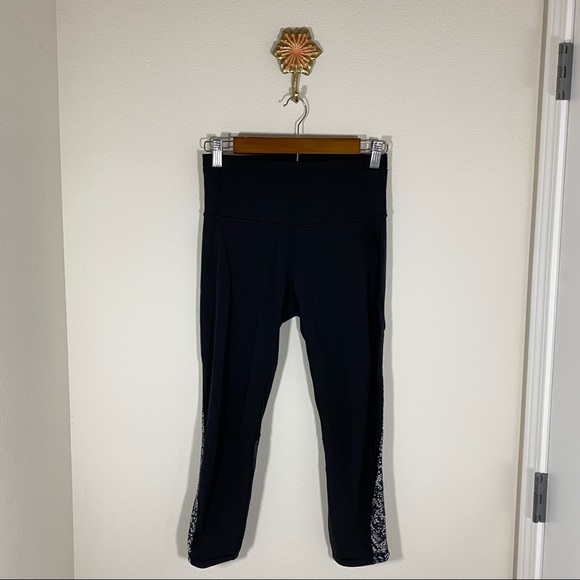 Lululemon Mix & Mesh Crop Leggings 21" Chirasu Black Size 6 Small - Picture 3 of 12